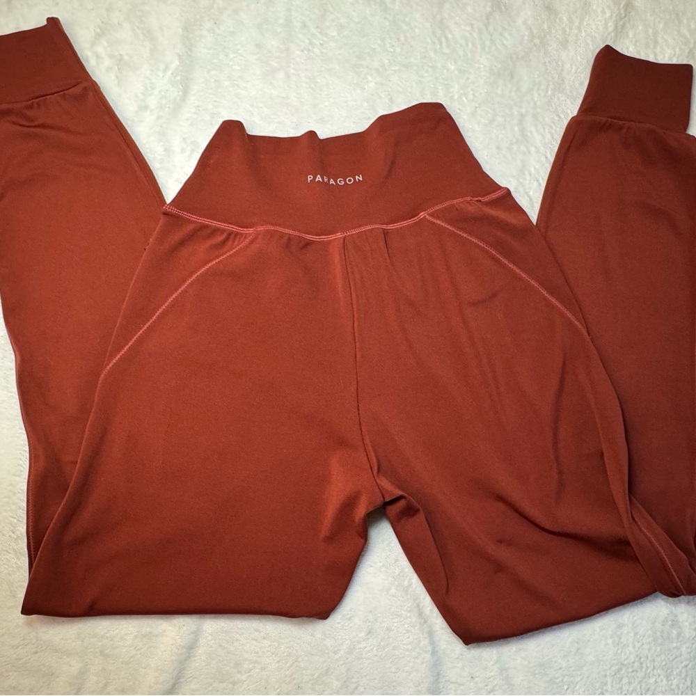 Paragon Naked High Rise Jogger in Brick